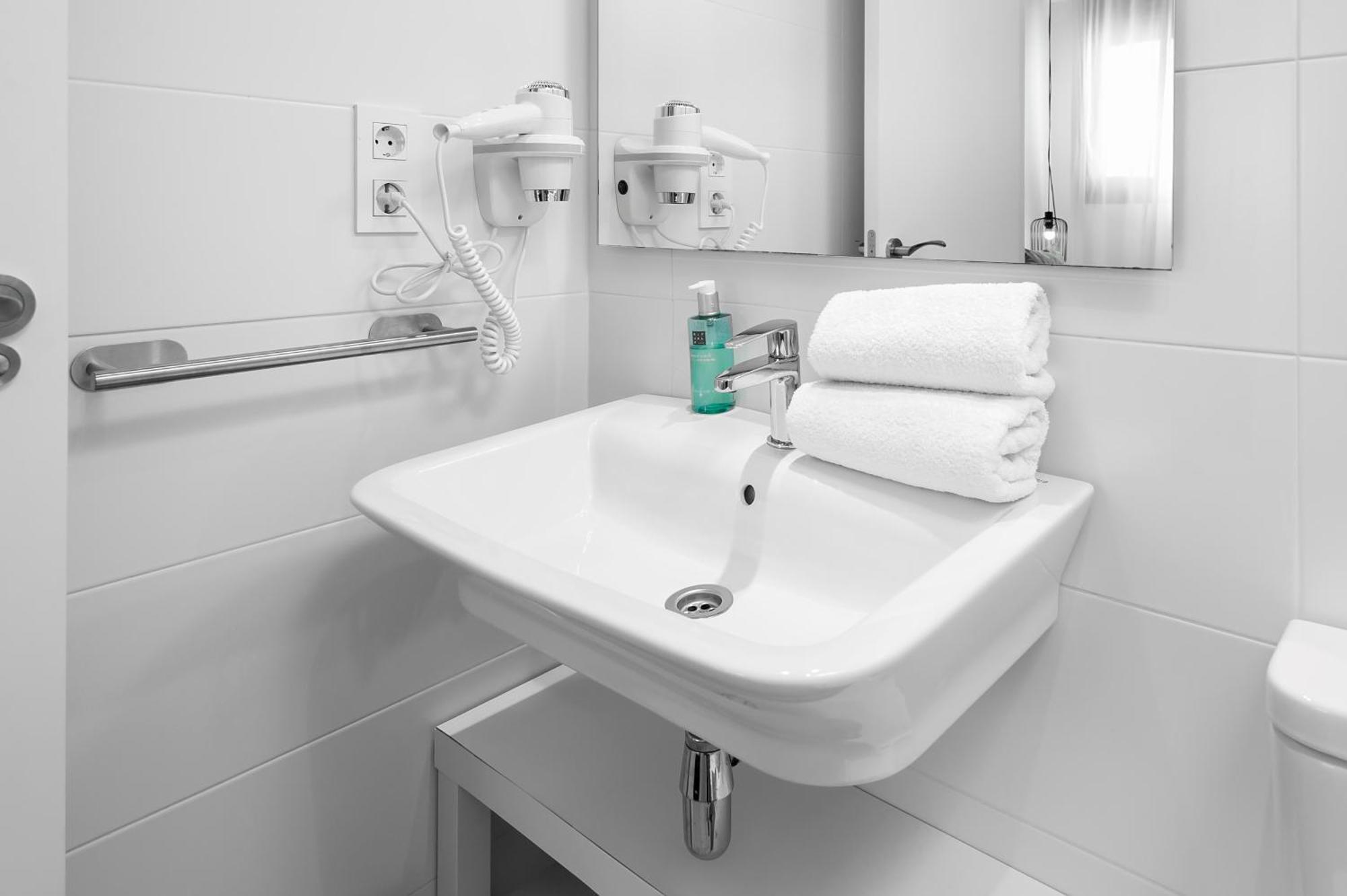 Apartamentos Isabella By Concept Flats Granada Buitenkant foto